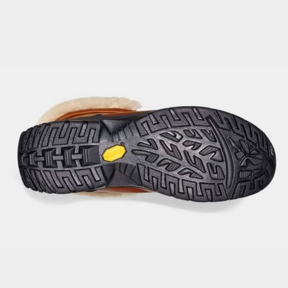 UGG Men's Butte Snow Boot - Picture 6 of 10